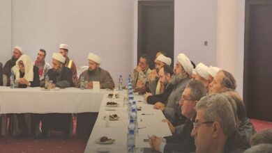 اجتماع محافظ اللاذقية مع الوجهاء